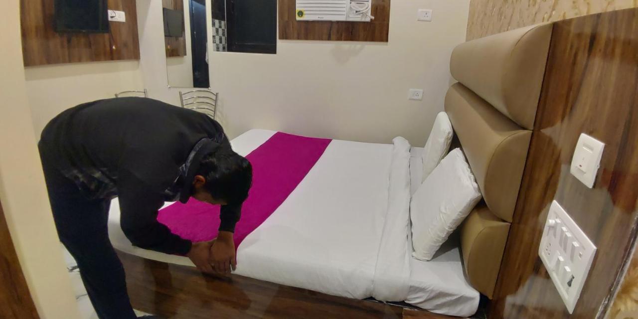 City Hotel Αλλαχαμπάντ Εξωτερικό φωτογραφία