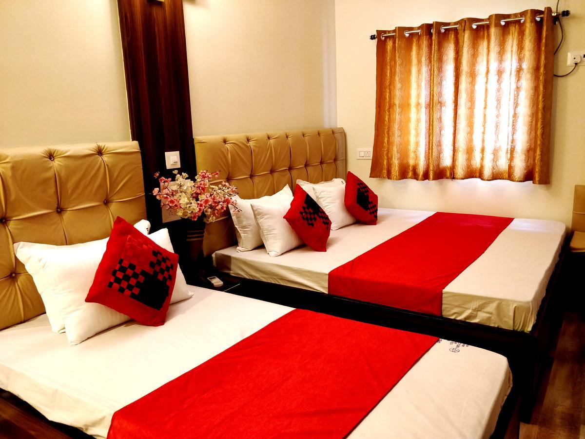 City Hotel Αλλαχαμπάντ Εξωτερικό φωτογραφία