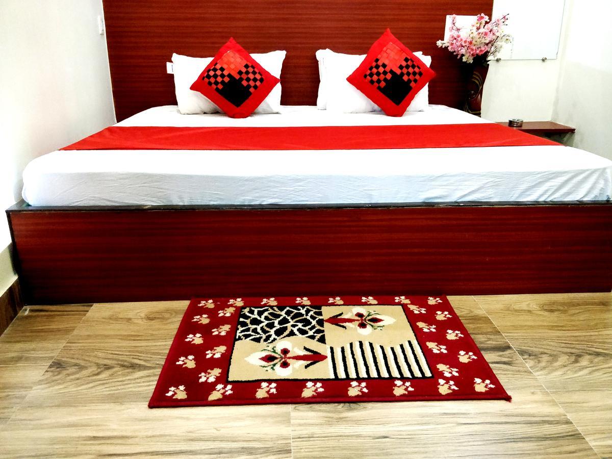 City Hotel Αλλαχαμπάντ Εξωτερικό φωτογραφία