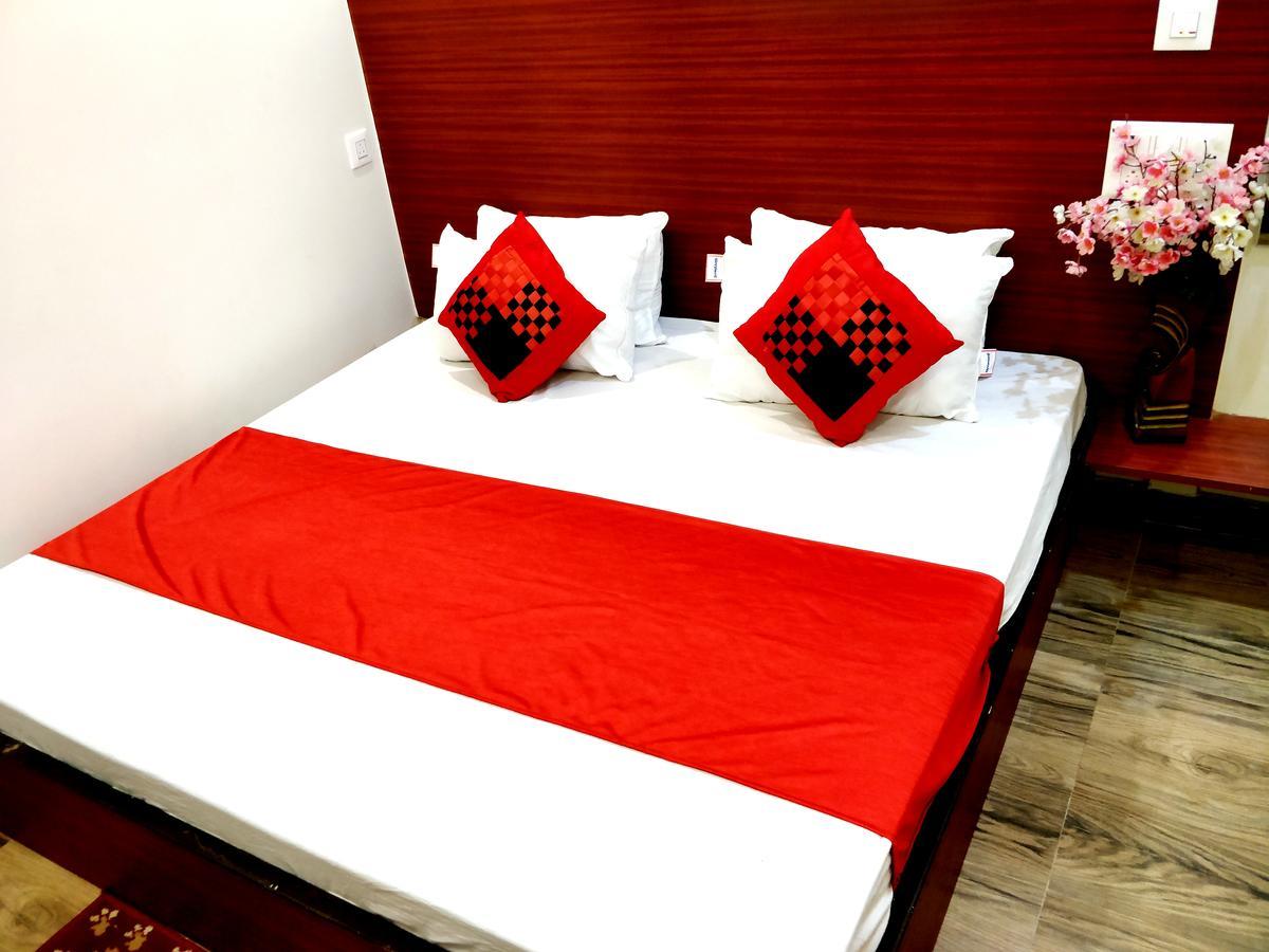 City Hotel Αλλαχαμπάντ Εξωτερικό φωτογραφία