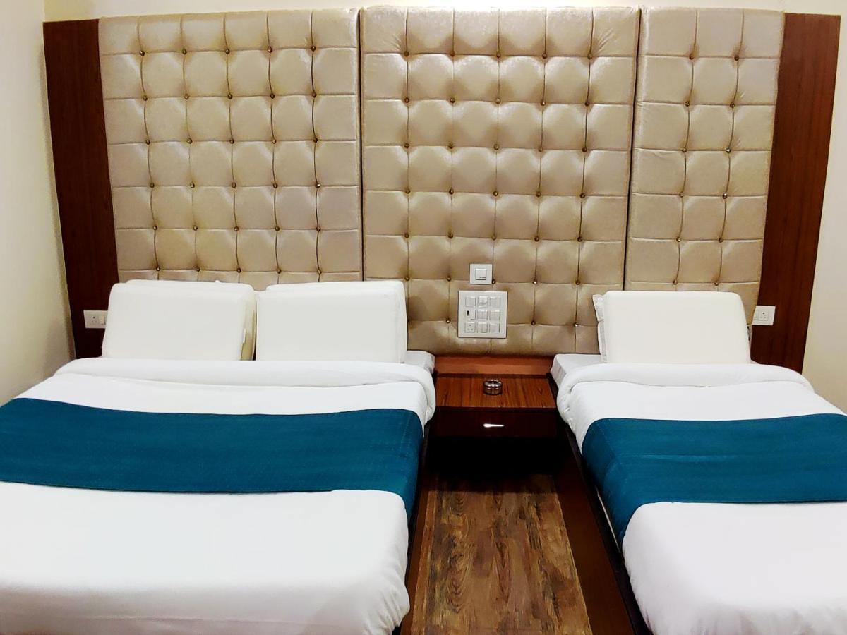 City Hotel Αλλαχαμπάντ Εξωτερικό φωτογραφία